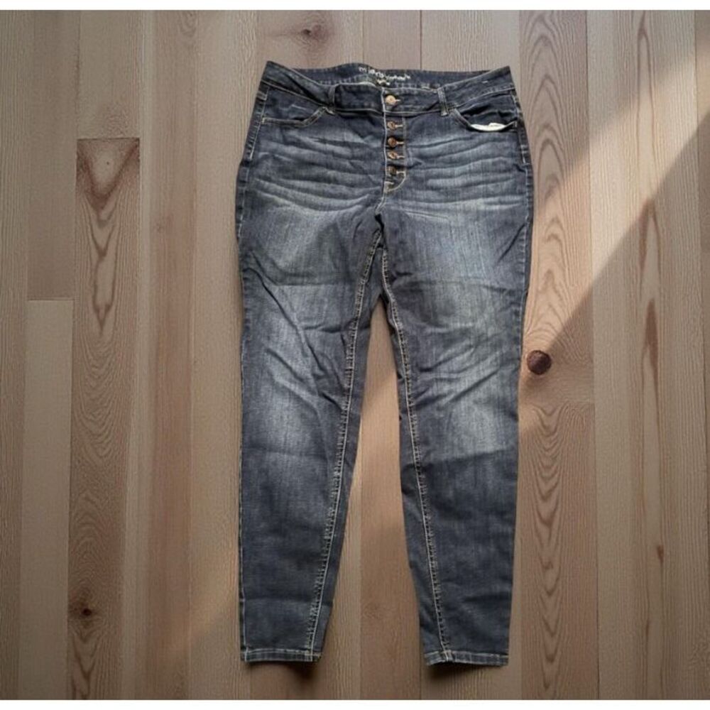 Maurice’s Button Fly Hi Rise Ankle Jeans Size 40x31 20W Long #19